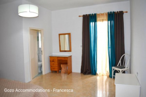 Гостиница Crystal Palace Apartment  Марсалфорн